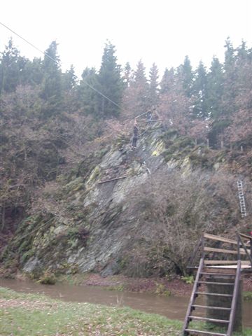 338x457 pixels (42K)