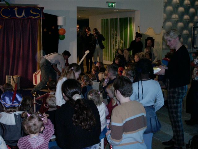 618x457 pixels (50K)