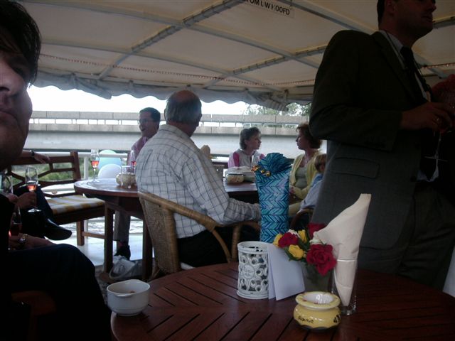 618x457 pixels (60K)