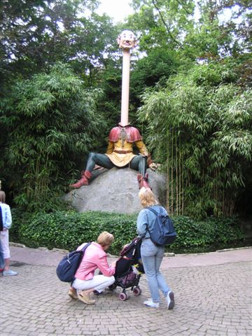 338x457 pixels (63K)