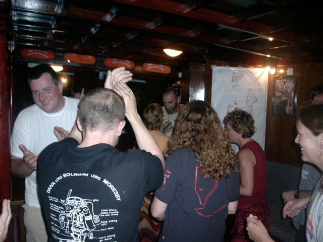 618x457 pixels (60K)