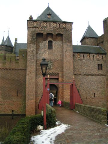 338x457 pixels (39K)