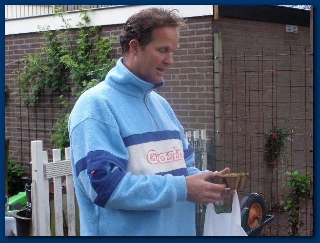 600x449 pixels (148K)