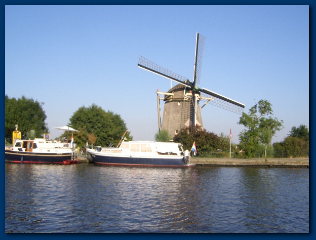 600x449 pixels (109K)