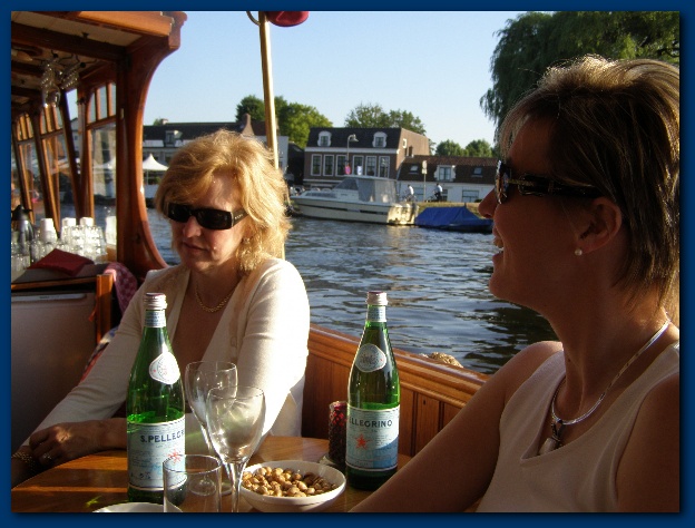 600x449 pixels (127K)