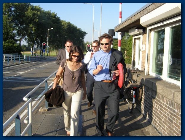 600x449 pixels (148K)