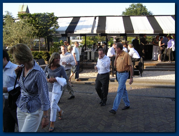 600x449 pixels (163K)