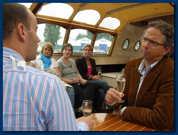 600x449 pixels (144K)