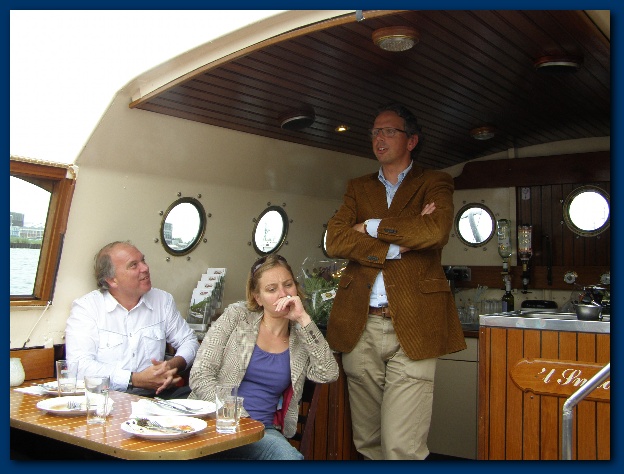 600x449 pixels (120K)