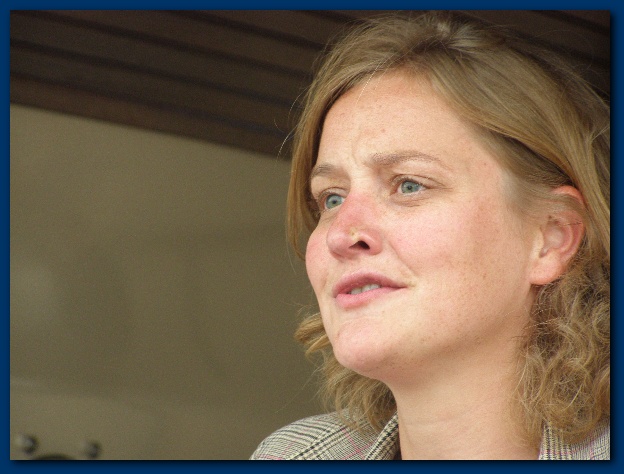 600x449 pixels (102K)