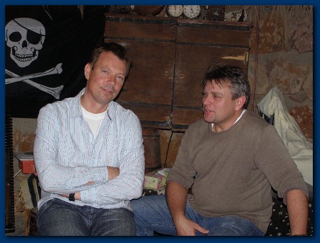 600x449 pixels (129K)