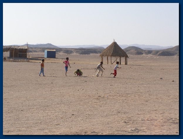 600x449 pixels (118K)