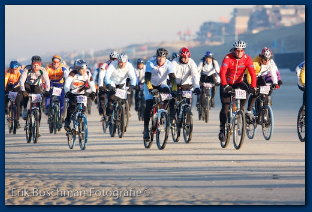 600x399 pixels (111K)