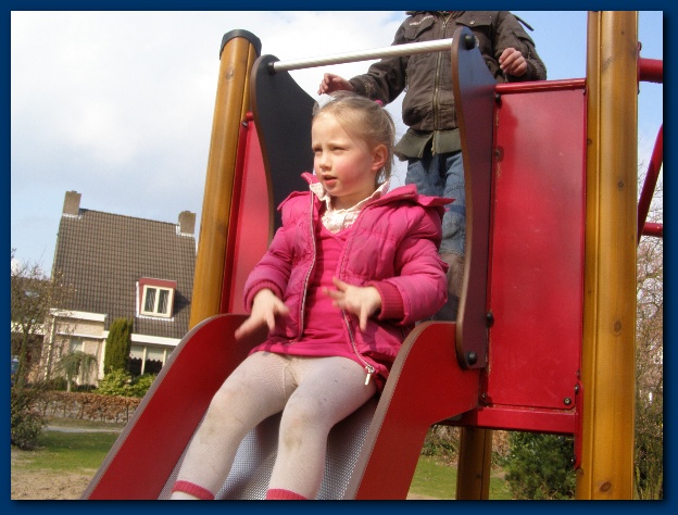 600x449 pixels (119K)