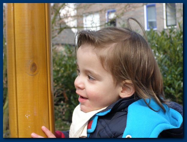 600x449 pixels (109K)