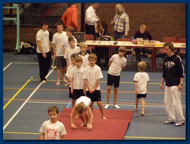 600x449 pixels (161K)