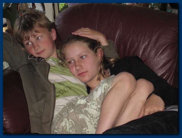 600x449 pixels (121K)