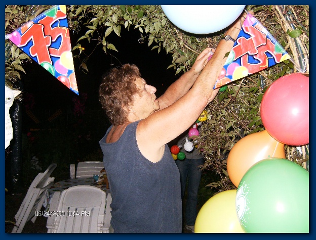 600x450 pixels (155K)