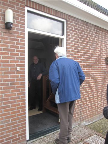 336x455 pixels (45K)