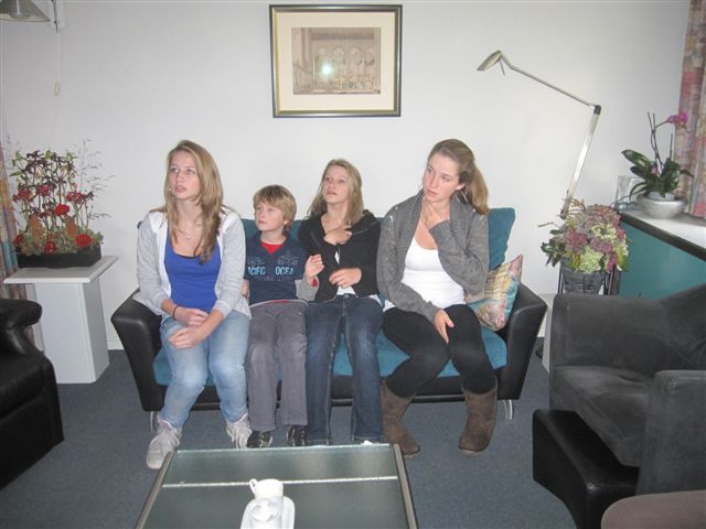 616x455 pixels (50K)