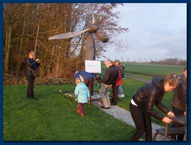 600x449 pixels (169K)