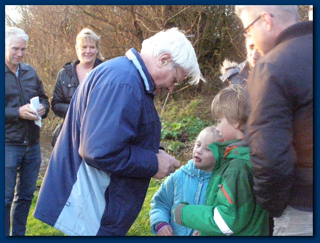 600x449 pixels (165K)