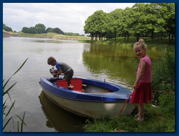 600x449 pixels (133K)