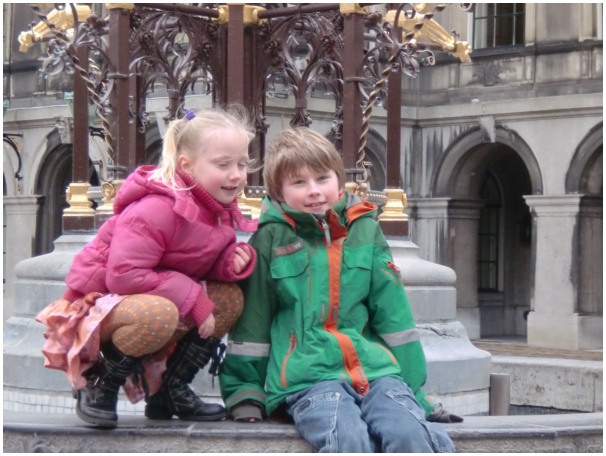 584x433 pixels (116K)