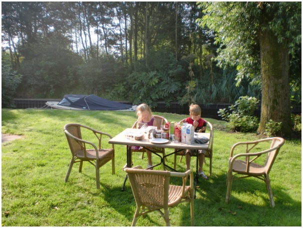 584x433 pixels (154K)