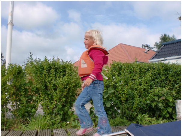 584x433 pixels (120K)