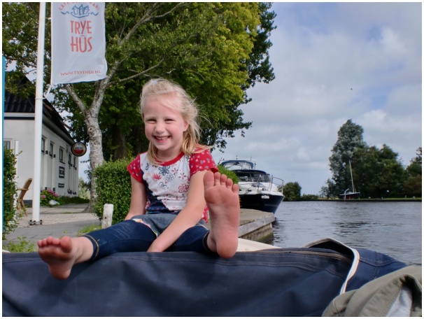 584x433 pixels (115K)