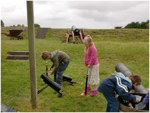 584x433 pixels (113K)