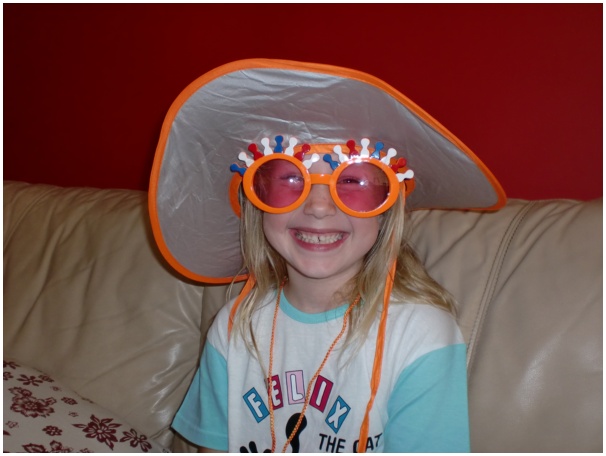 584x433 pixels (75K)