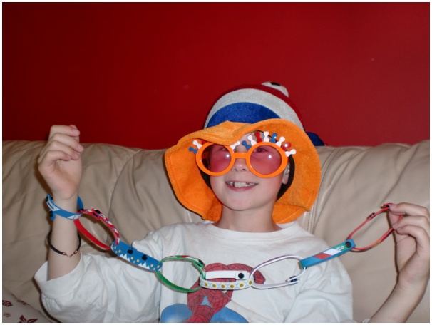 584x433 pixels (76K)