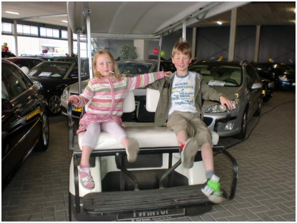 584x433 pixels (104K)