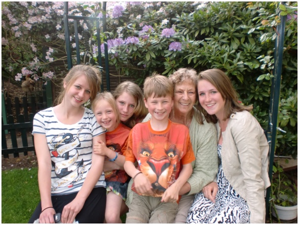 584x433 pixels (149K)