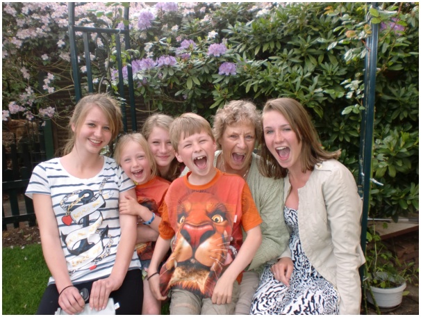 584x433 pixels (151K)