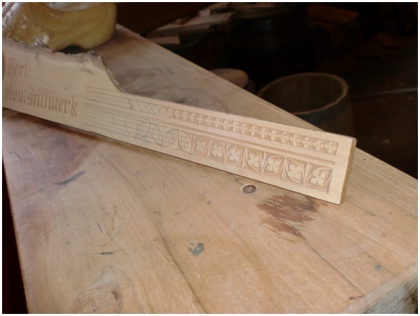 584x433 pixels (74K)