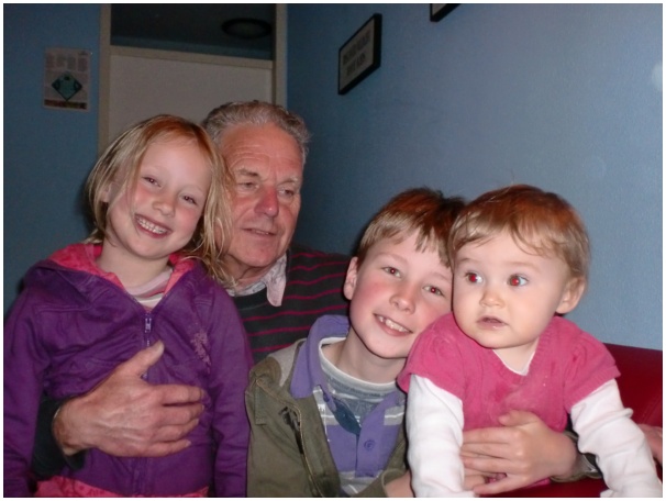 584x433 pixels (84K)