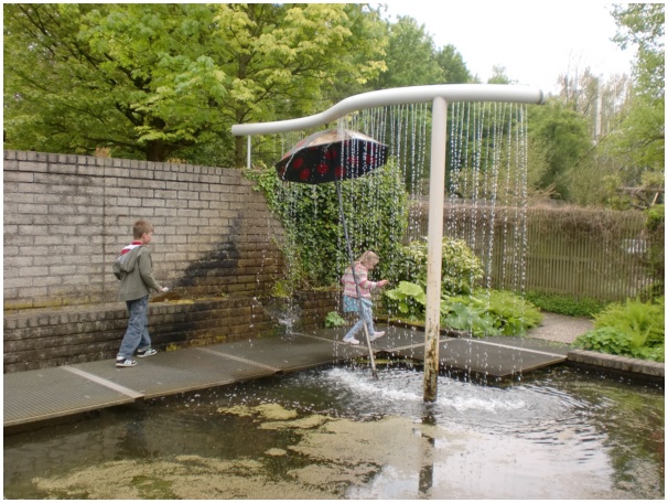 584x433 pixels (149K)