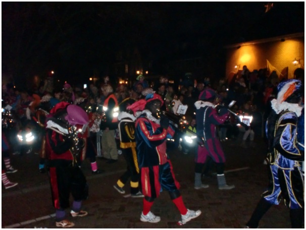 584x433 pixels (86K)