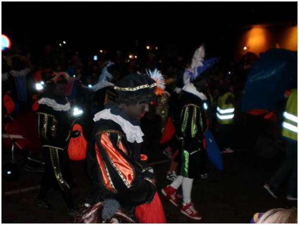 584x433 pixels (72K)