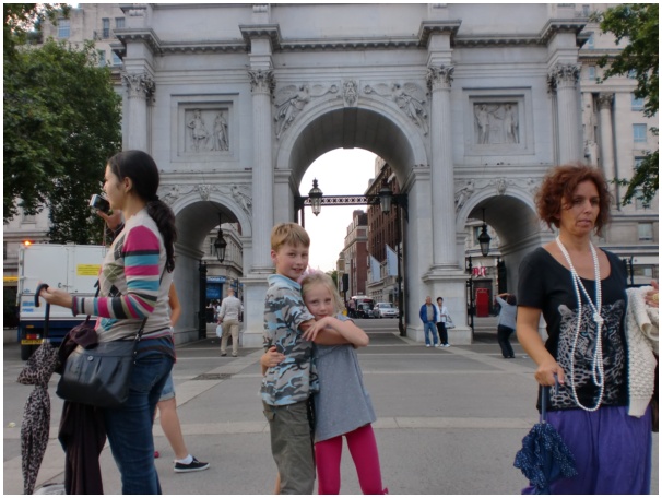 584x433 pixels (116K)