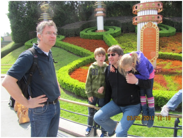 584x433 pixels (133K)