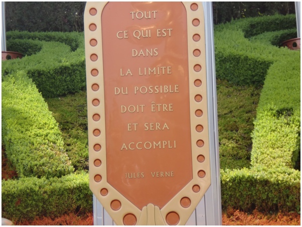 584x433 pixels (125K)