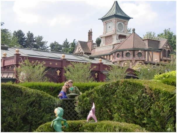 584x433 pixels (131K)