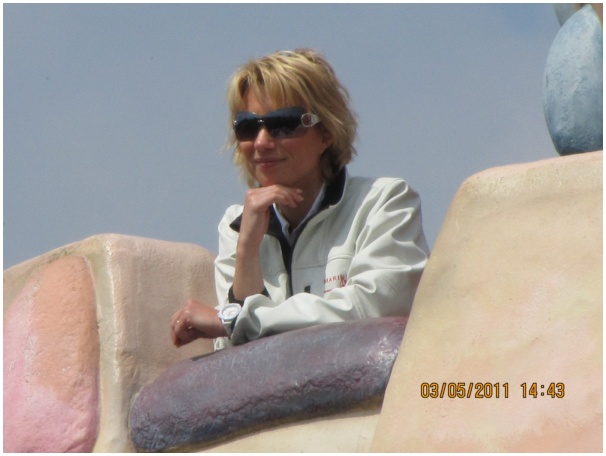 584x433 pixels (74K)