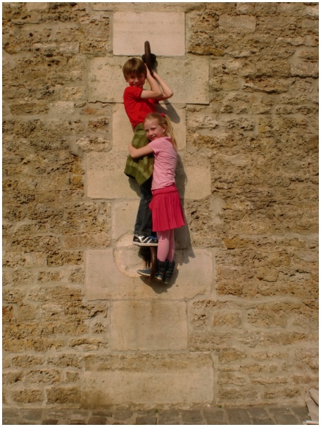 434x583 pixels (135K)