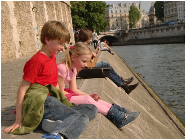 584x433 pixels (126K)