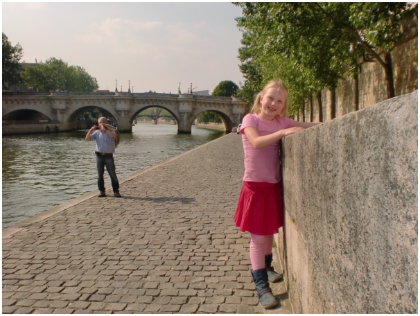 584x433 pixels (132K)